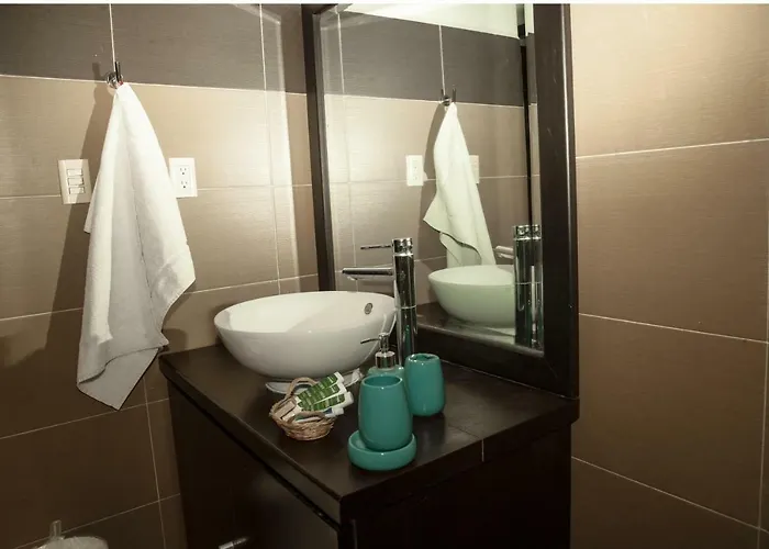 Beautiful Private For 16 Pax With Garden, Bbq And Pool, Playa del Carmen