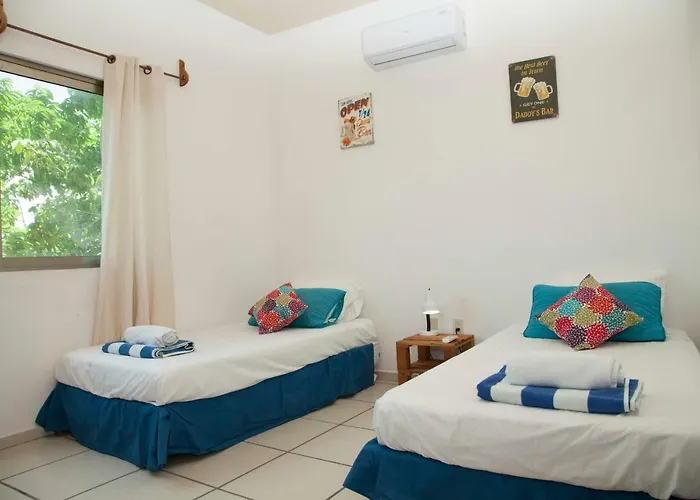 Beautiful Private For 16 Pax With Garden, Bbq And Pool, Сasa de vacaciones Playa del Carmen