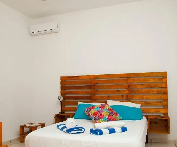 Beautiful Private For 16 Pax With Garden, Bbq And Pool, Сasa de vacaciones *